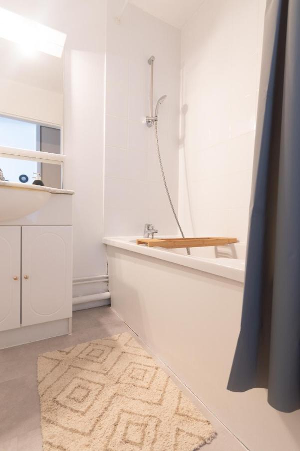 Bienvenue Chez Vous Tres Calme Et En Plein Centre Apartment Mantes-la-Jolie Ngoại thất bức ảnh